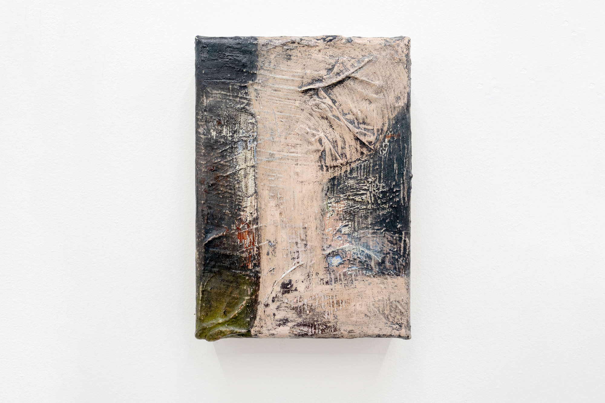 Mattea Perrotta<br>
<i>Wound Beneath the Cloth</i>, (2025)<br>
Mixed media on canvas. <br>
19 x 14 cm (7.5 x 5.5 in)